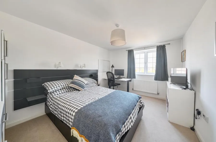 Nicholson Drive, Wokingham, RG41, photo 6