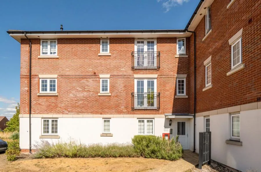 Nicholson Drive, Wokingham, RG41, photo 13