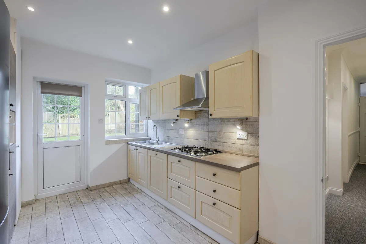 Kings Road, Brentwood, CM14, photo 10