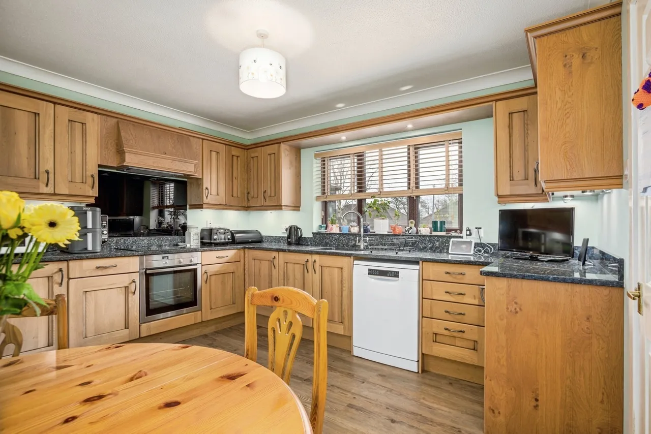 Ger Y Llan, Cwmifor, SA19, photo 2