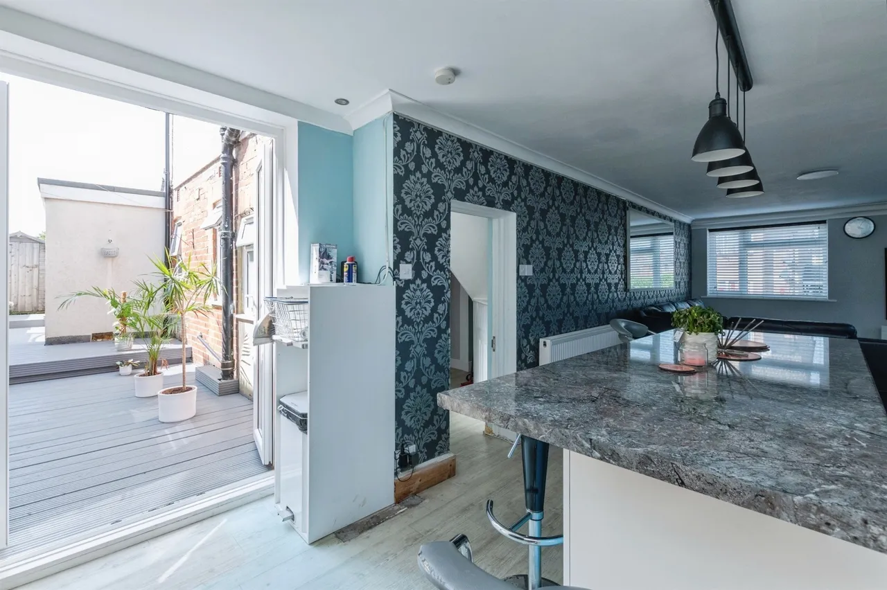 Columbia Road, Bournemouth, BH10, photo 6
