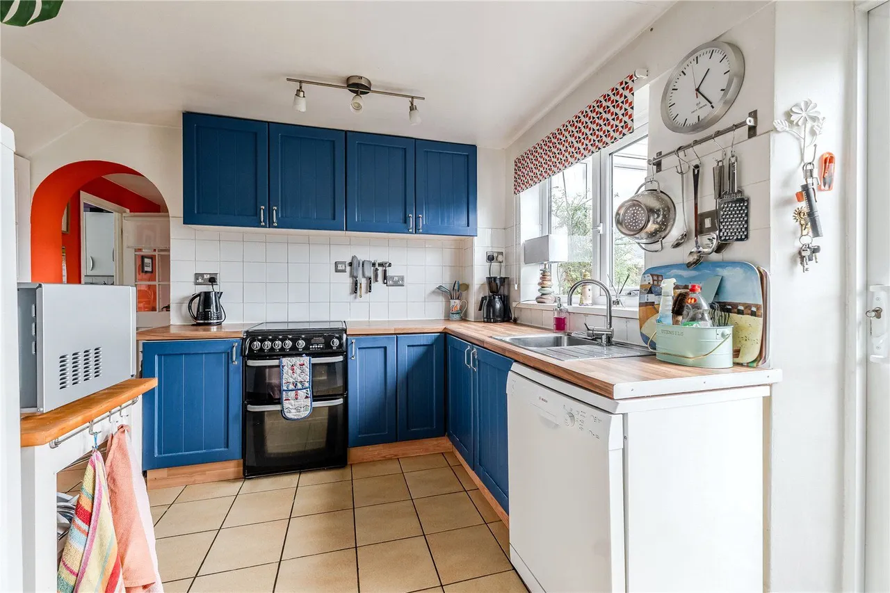 Woodlea Mount, Yeadon, LS19, photo 10