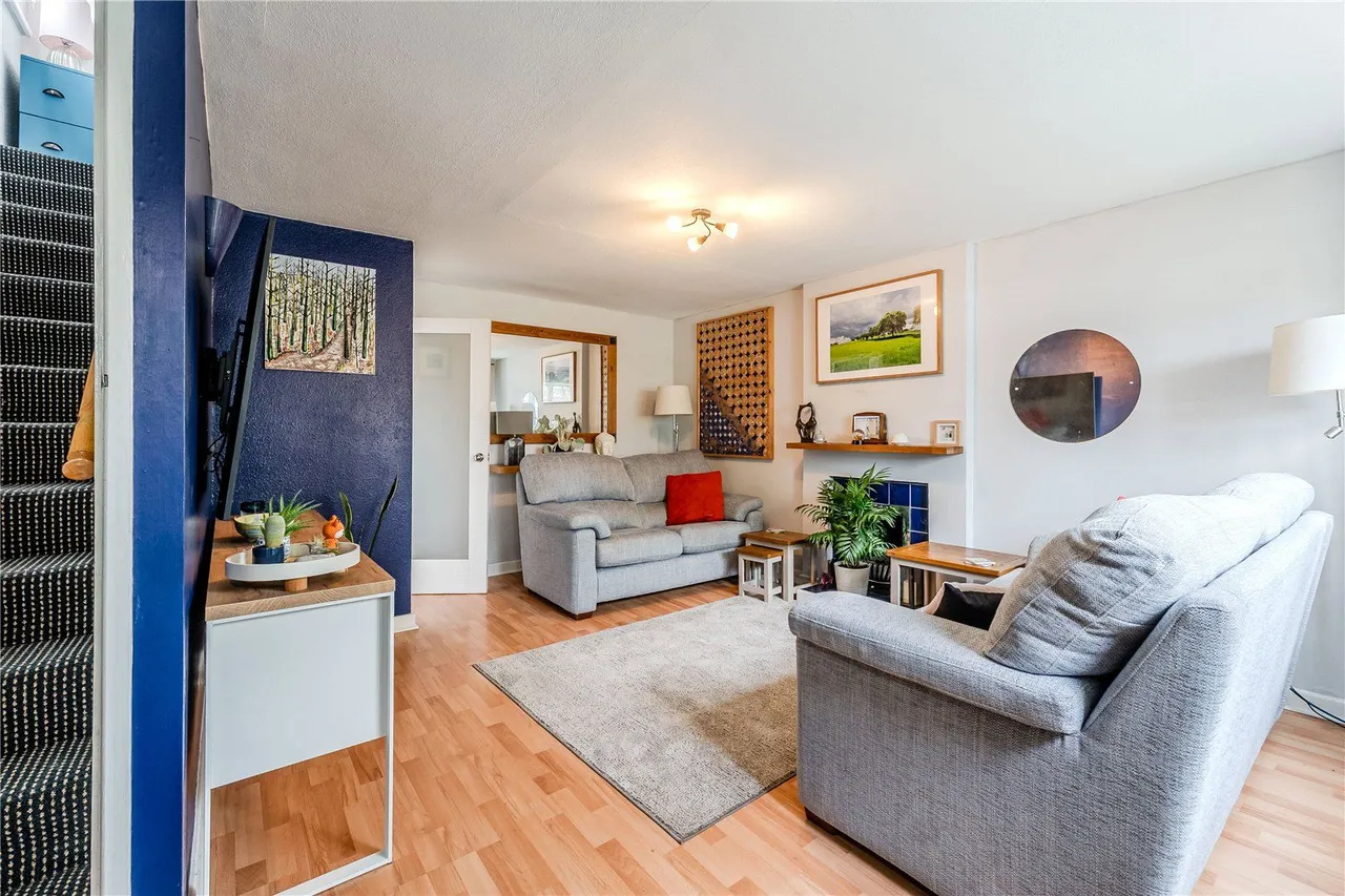 Woodlea Mount, Yeadon, LS19, photo 2