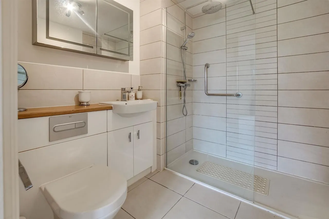 Westhall Road, Warlingham, CR6, photo 8
