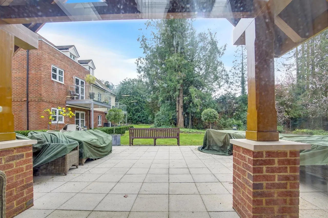 Westhall Road, Warlingham, CR6, photo 12