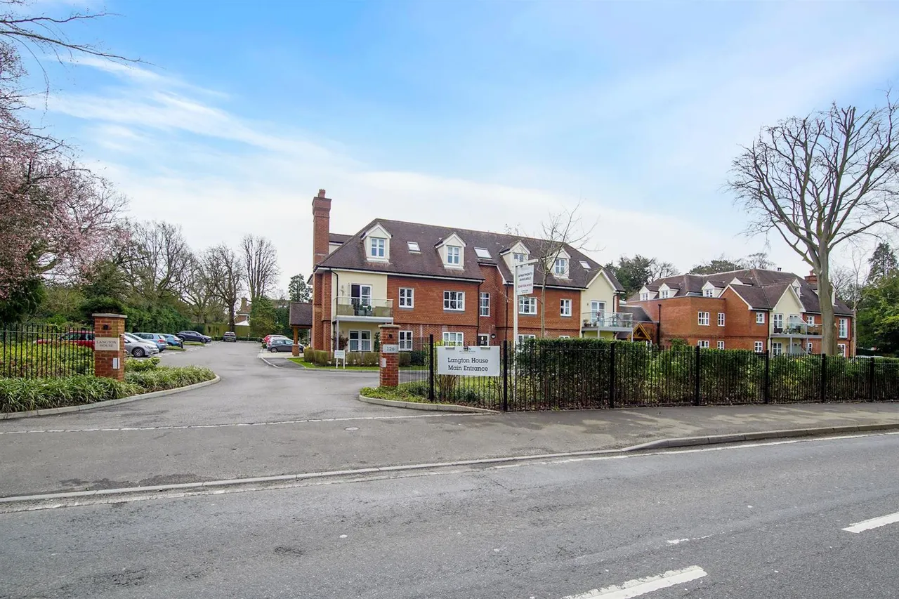 Westhall Road, Warlingham, CR6, photo 22