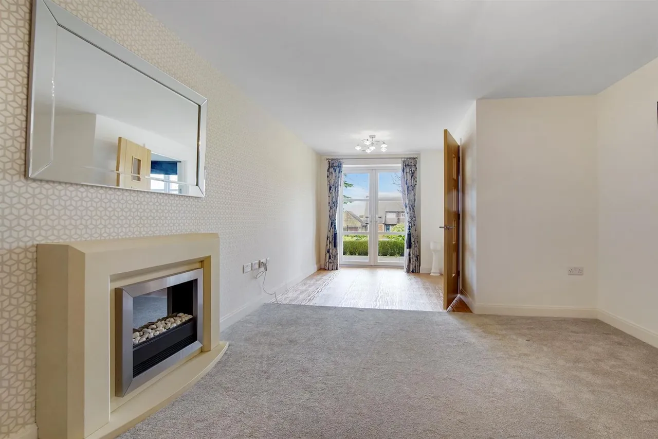 Westhall Road, Warlingham, CR6, photo 23
