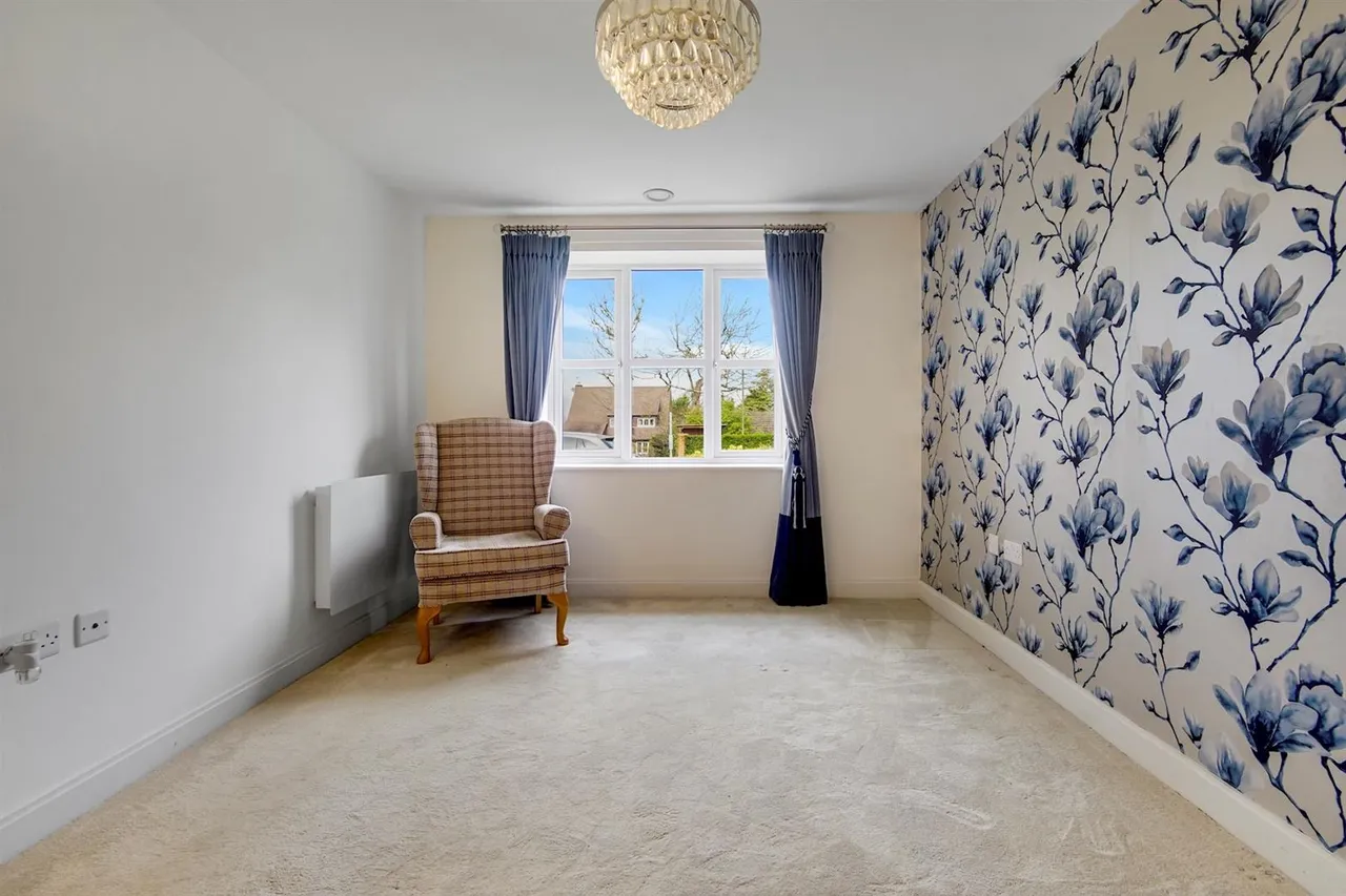 Westhall Road, Warlingham, CR6, photo 28