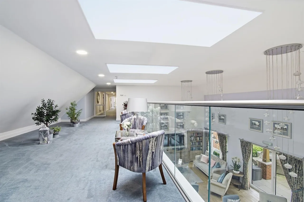 Westhall Road, Warlingham, CR6, photo 13