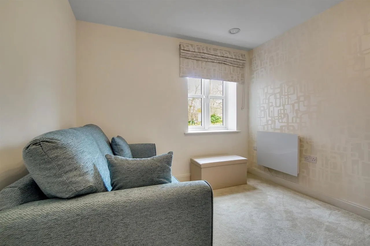 Westhall Road, Warlingham, CR6, photo 9
