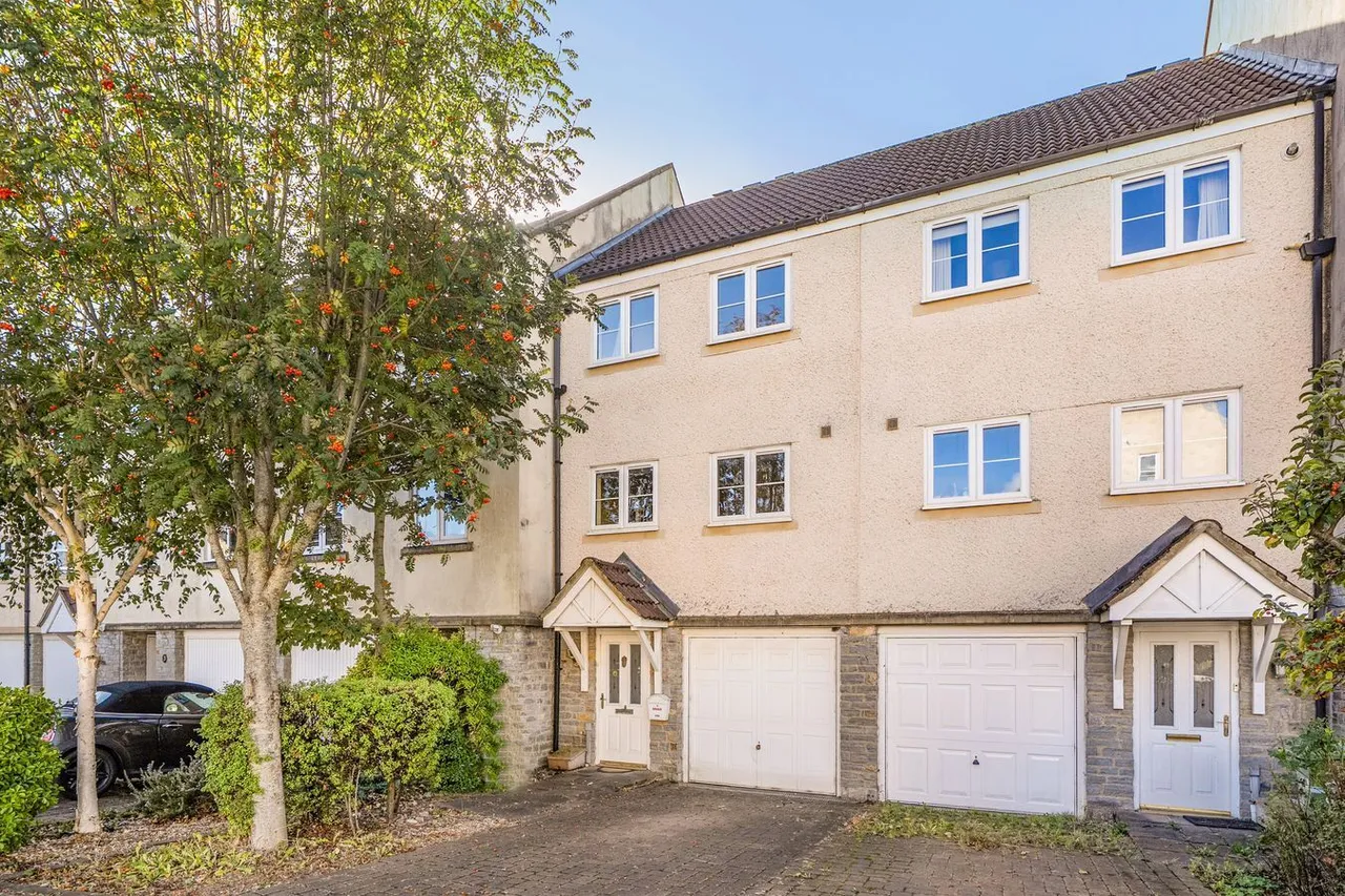 3 bed house for sale, St Andrews Mews, Wells, BA5