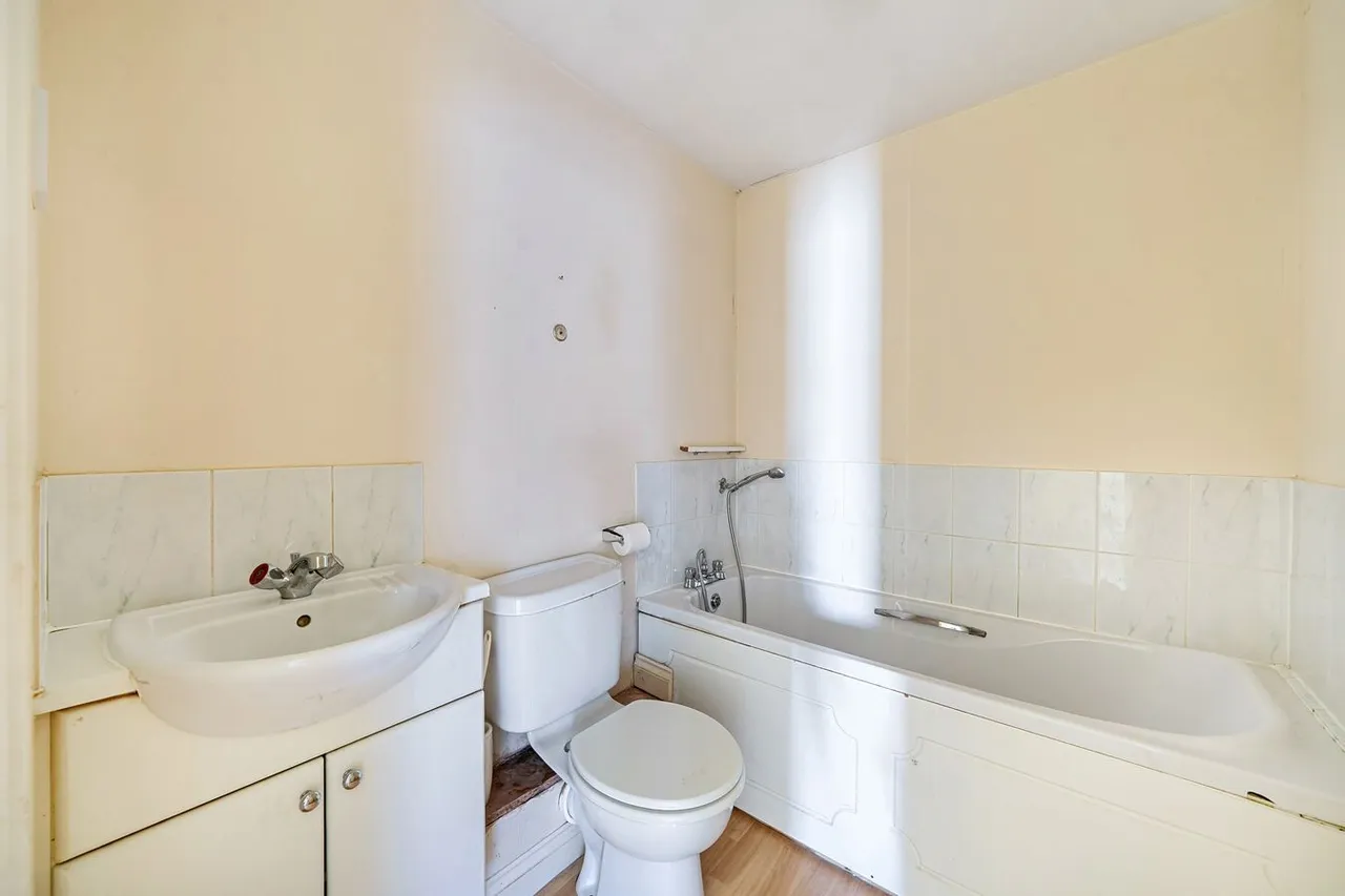 St Andrews Mews, Wells, BA5, photo 16