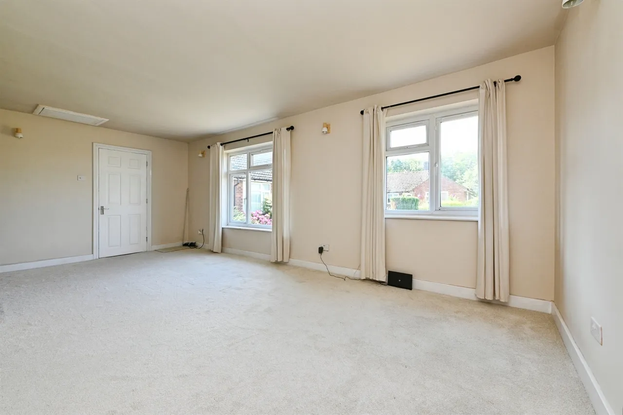 Hurst Crescent, Welney, Wisbech, photo 4