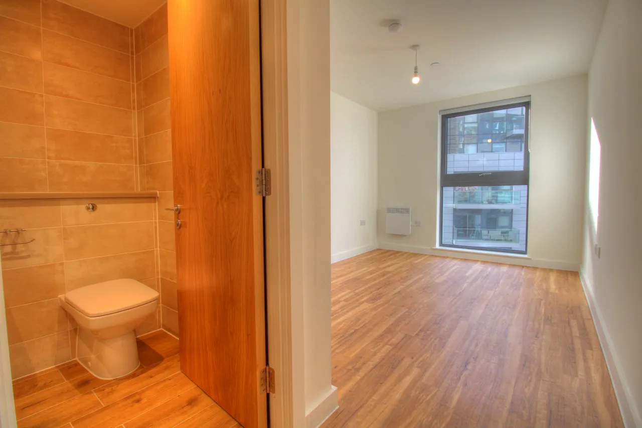 Pomona Strand, Manchester, M16, photo 11