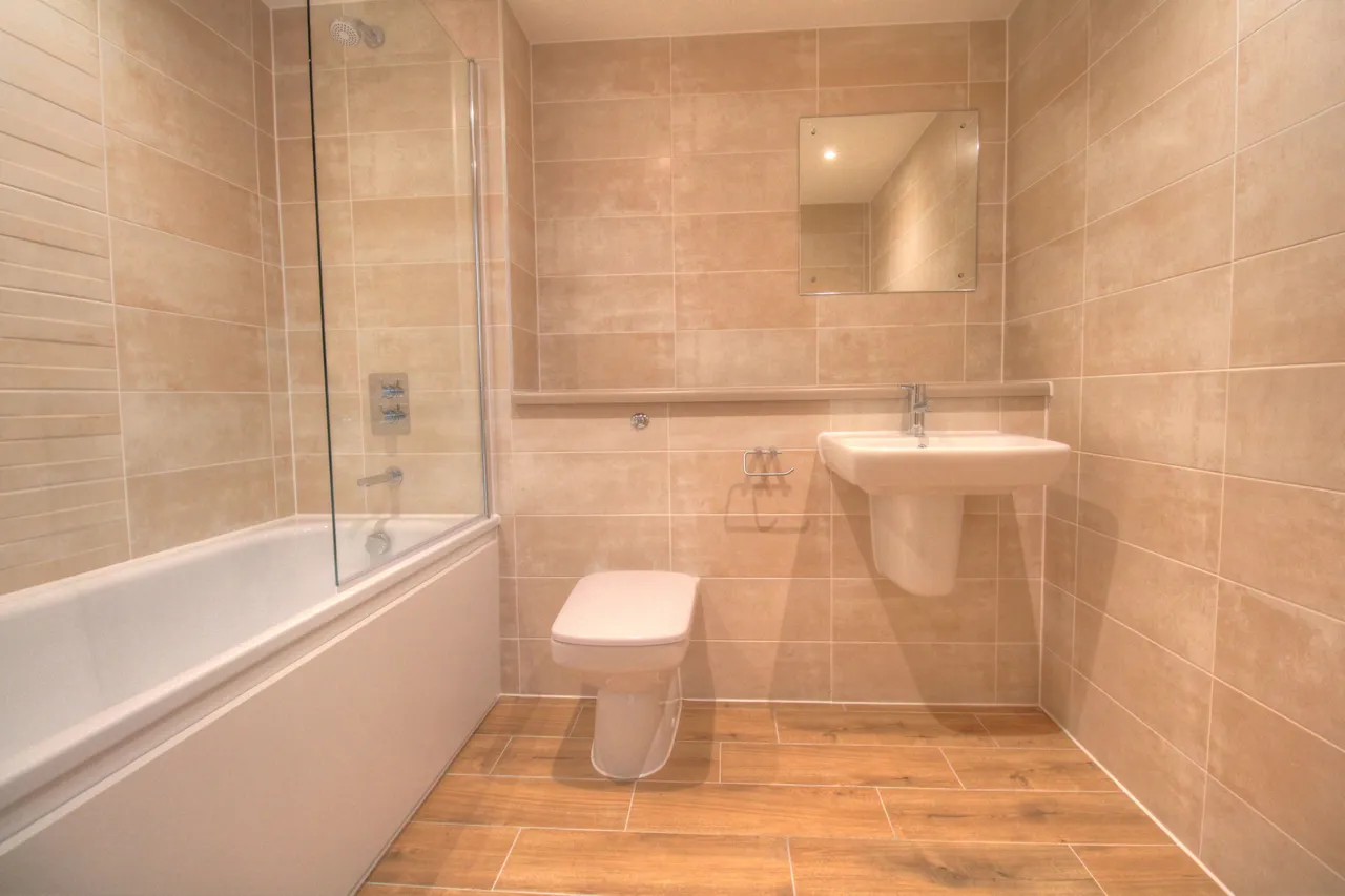 Pomona Strand, Manchester, M16, photo 17