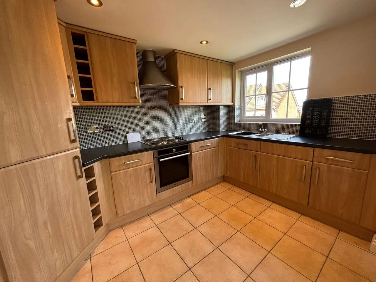 Dingle Close, Radcliffe, Manchester, M26 1UN, photo 2