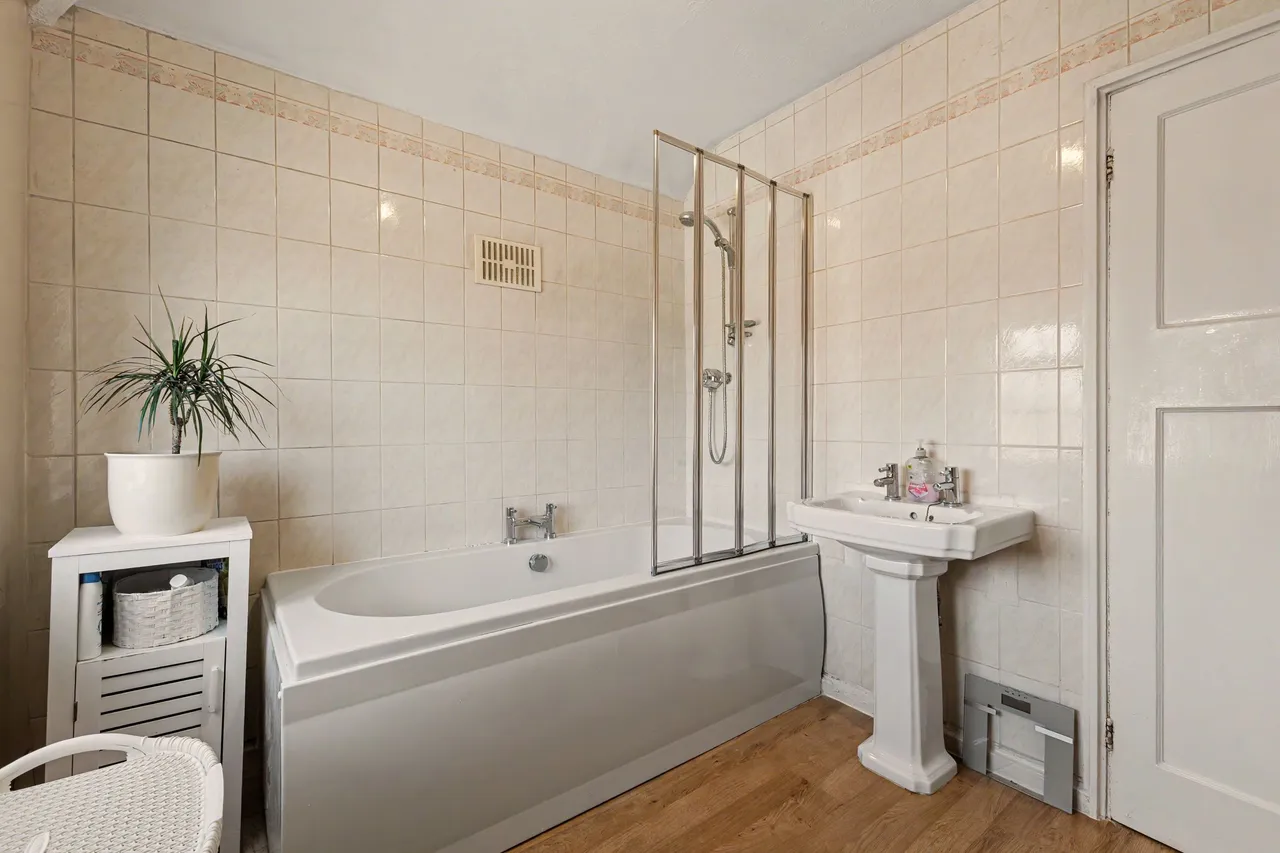 Lichfield Avenue, Evesham, WR11, photo 16