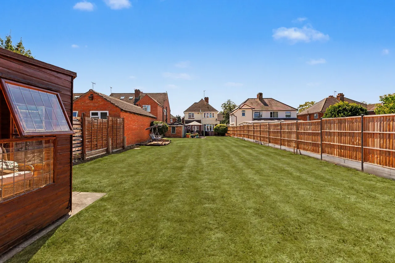 Lichfield Avenue, Evesham, WR11, photo 19