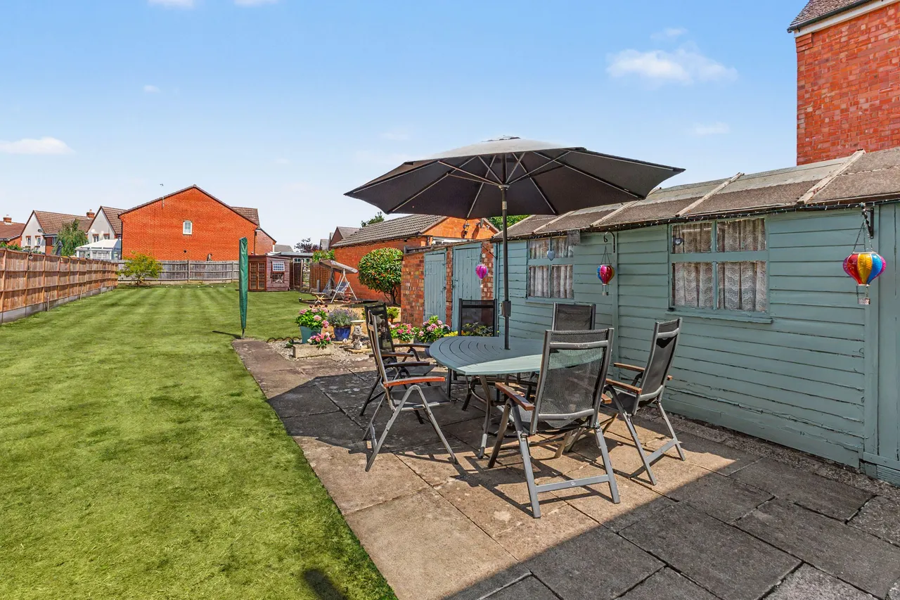 Lichfield Avenue, Evesham, WR11, photo 18