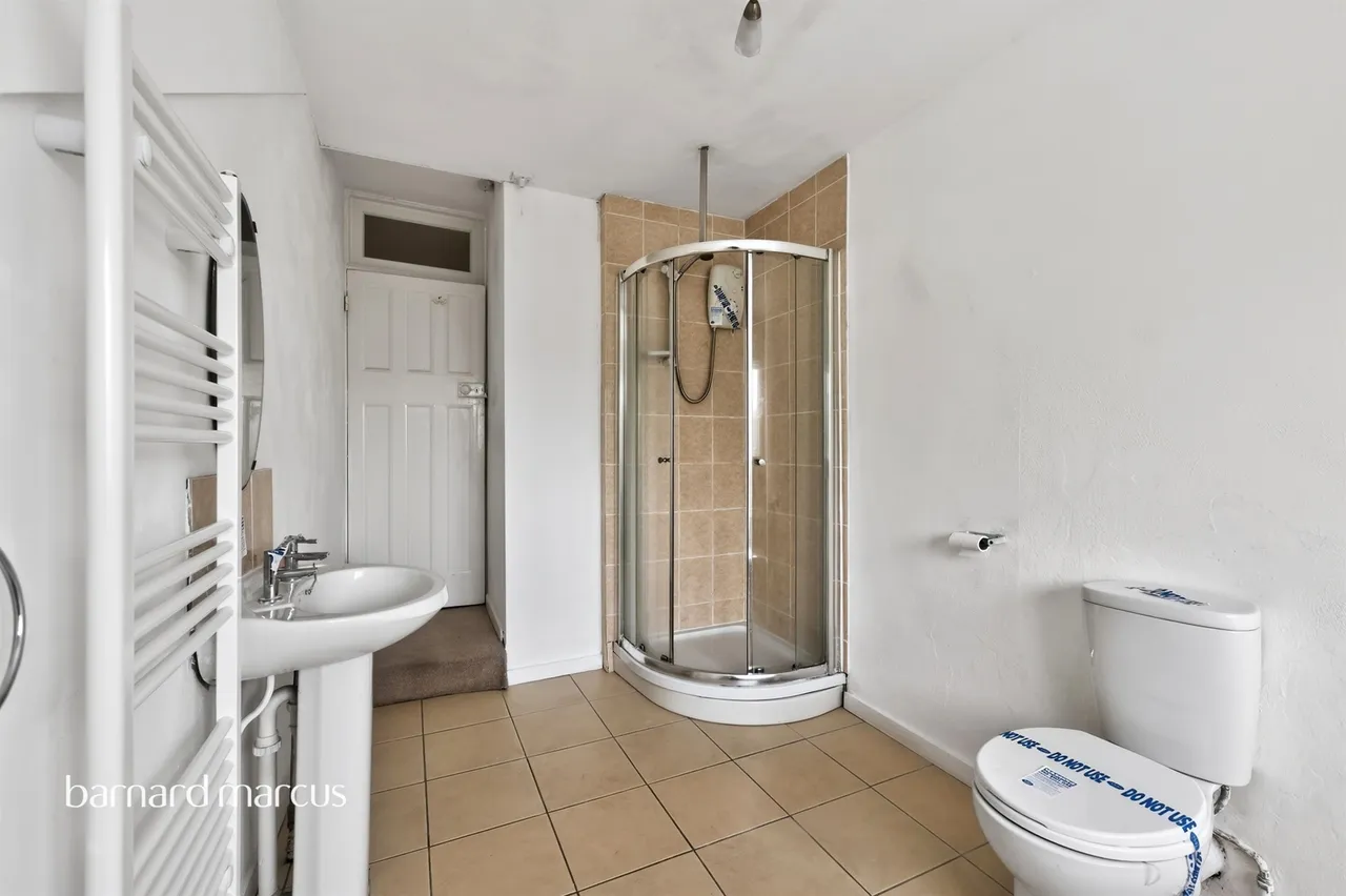 Endsleigh Road, Merstham, RH1, photo 12