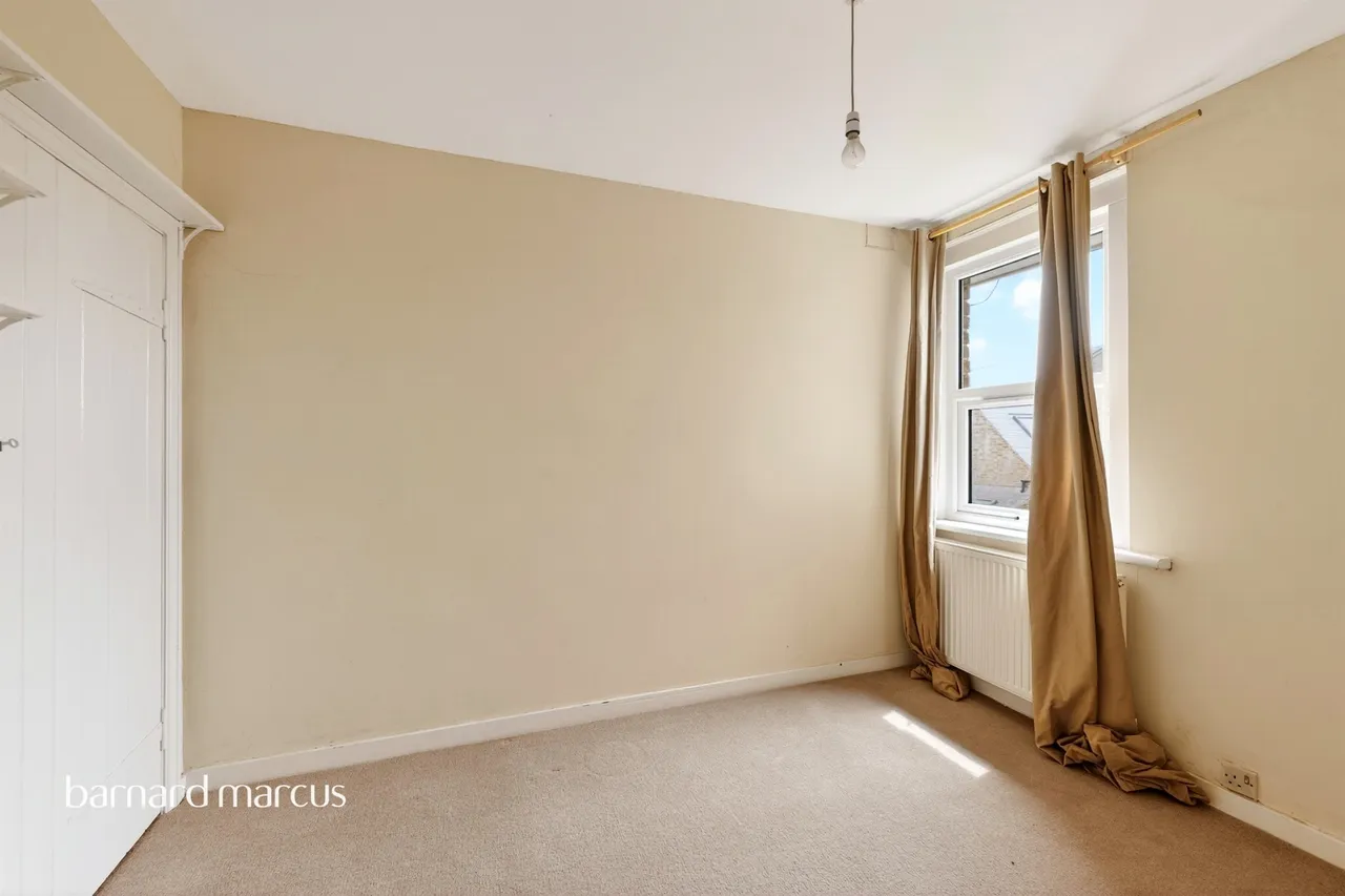 Endsleigh Road, Merstham, RH1, photo 4