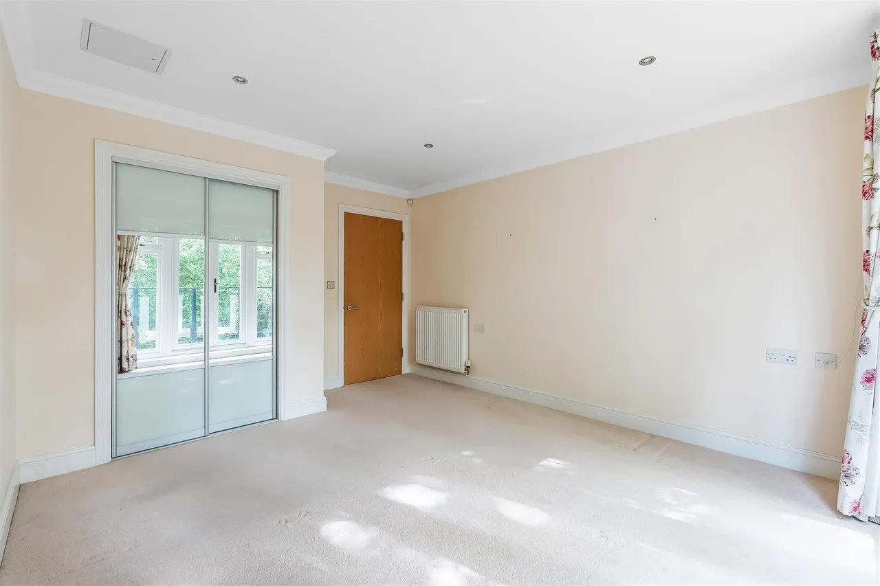 Leatherhead Road, Ashtead, KT21, photo 13