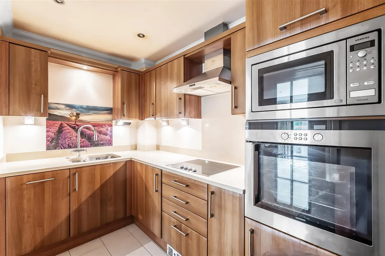 Leatherhead Road, Ashtead, KT21, photo 4