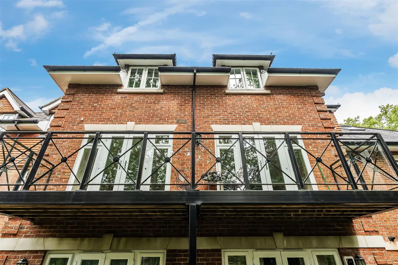Leatherhead Road, Ashtead, KT21, photo 20