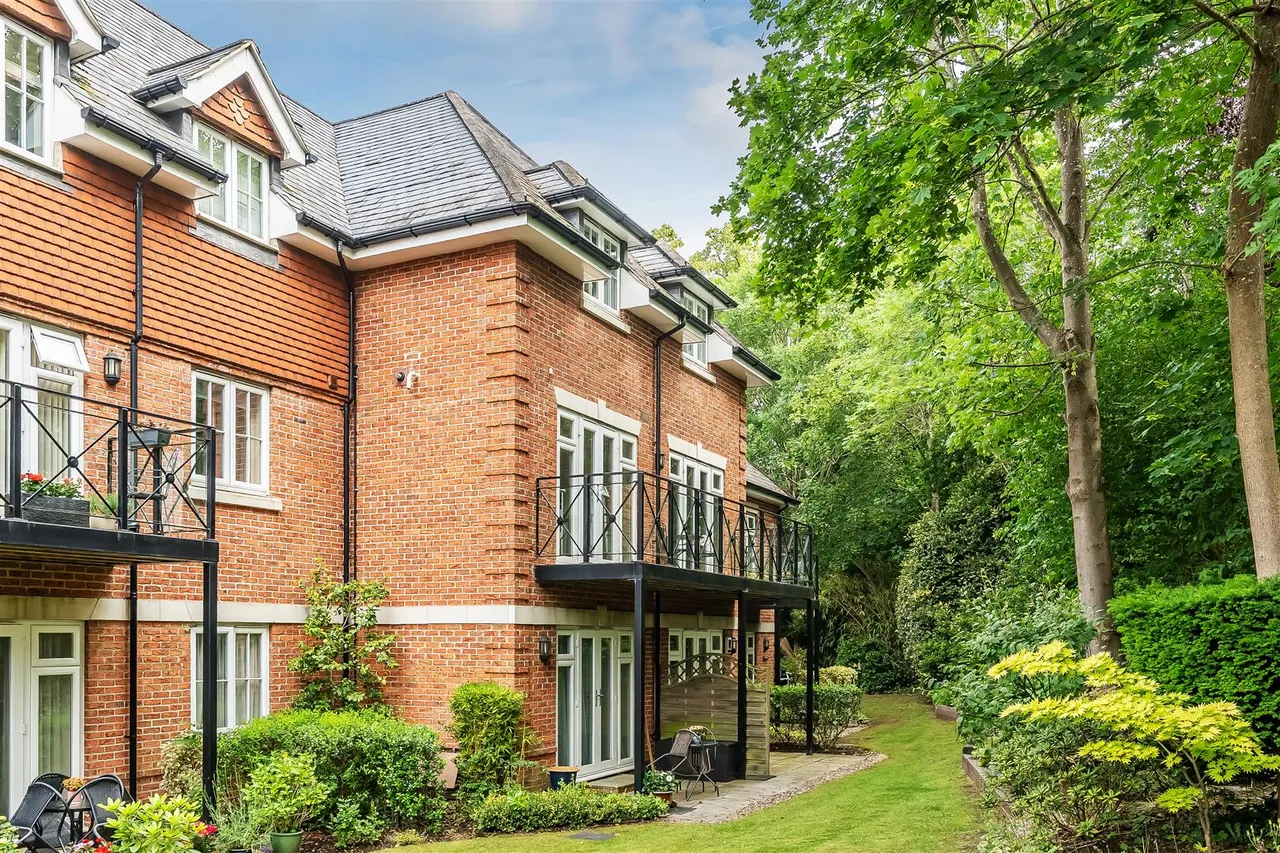 Leatherhead Road, Ashtead, KT21, photo 18