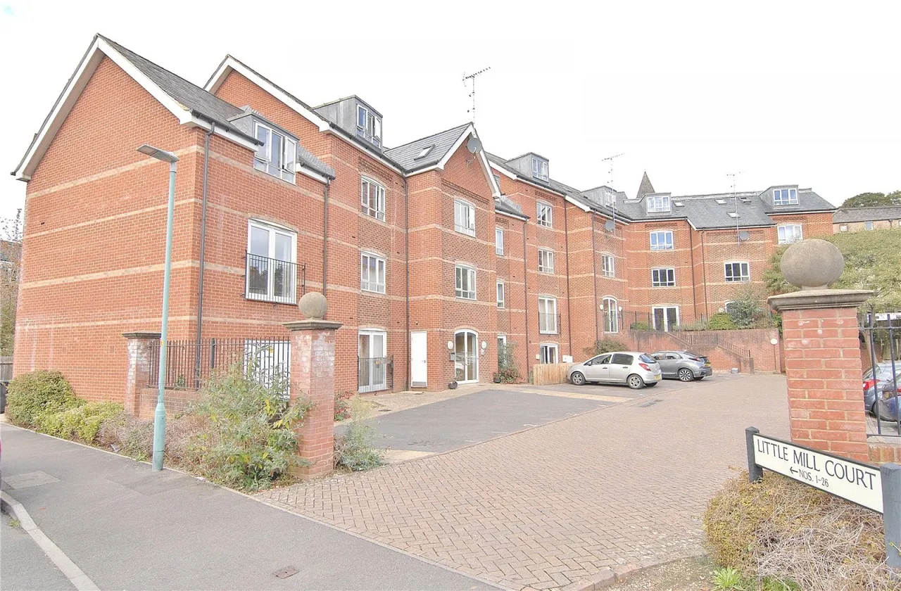 2 bed flat for sale, Little Mill Court, Stroud, GL5