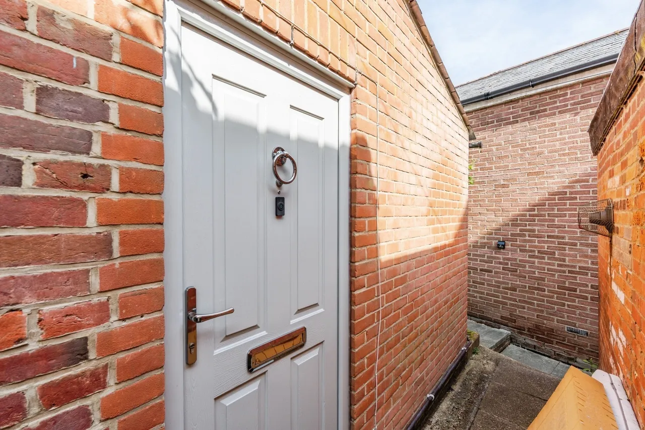 High Street, Lyndhurst, SO43, photo 18