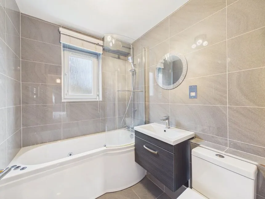 The Riviera, Sandgate, Kent, CT20, photo 5