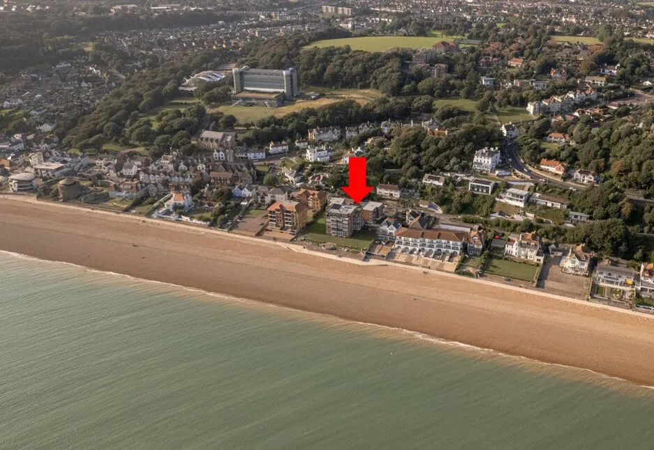 The Riviera, Sandgate, Kent, CT20, photo 2