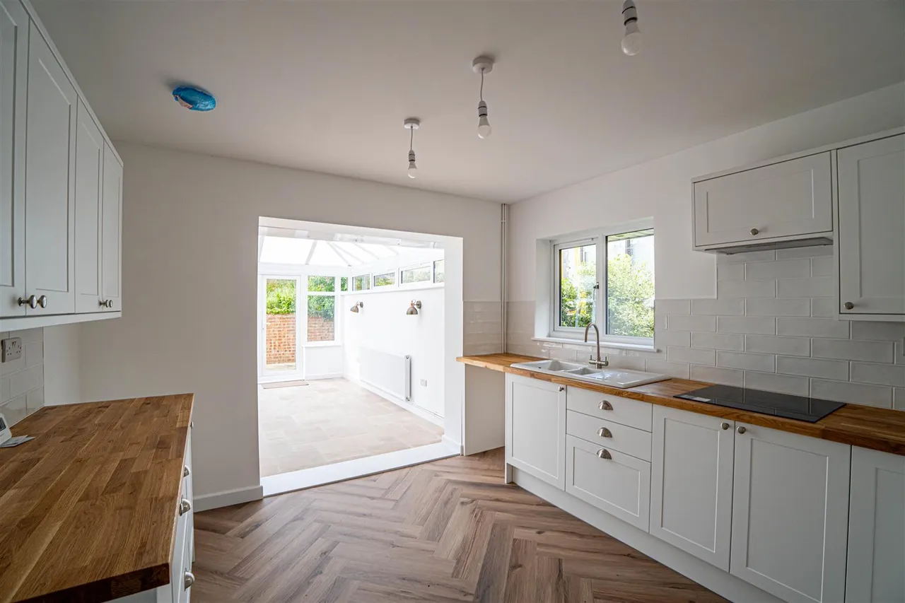 Westminster Crescent, Hastings, photo 16