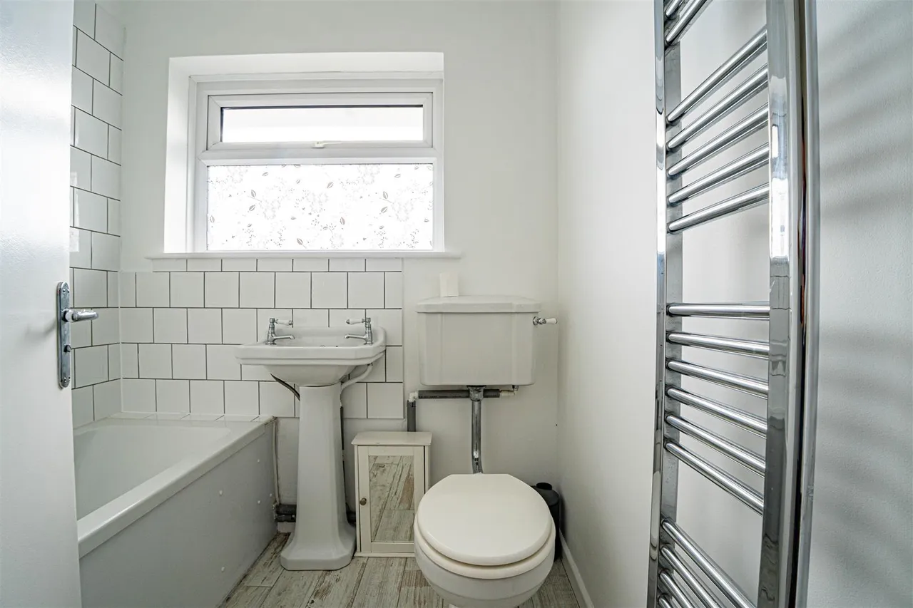 Westminster Crescent, Hastings, photo 12