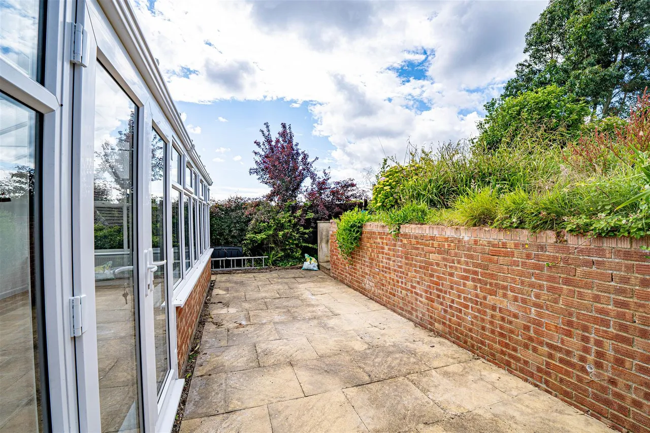 Westminster Crescent, Hastings, photo 24