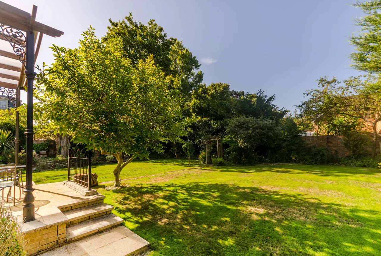 5 Ravenswood Court, Kingston Hill, Kingston upon Thames, photo 9