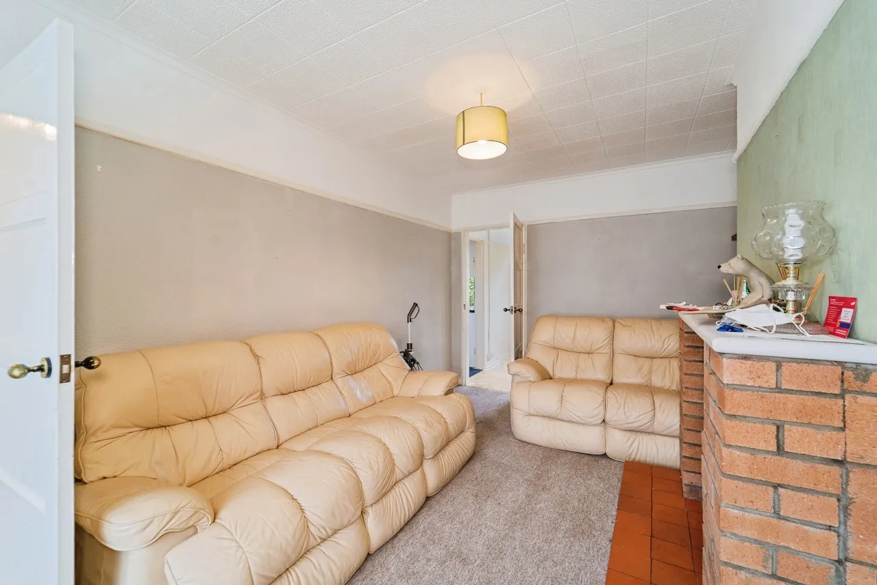 Observatory Avenue, Hakin, SA73, photo 6