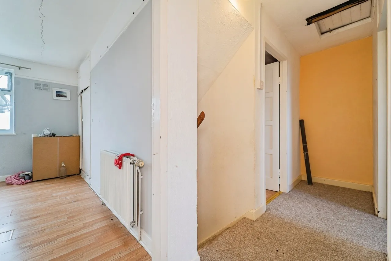 Observatory Avenue, Hakin, SA73, photo 12