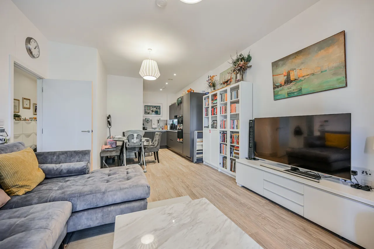 Flat 1, Lyall House, 2 Shipbuilding Way, London, photo 6