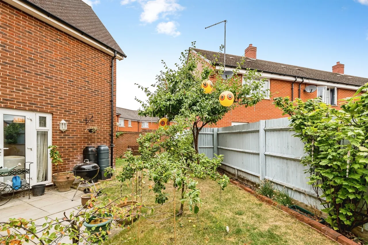 Lambert Road, AYLESBURY, photo 4