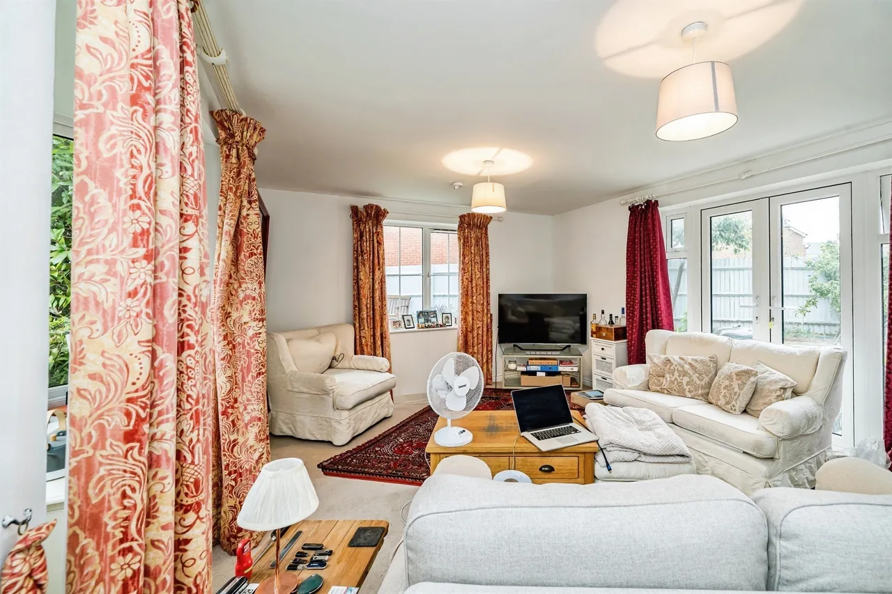 Lambert Road, AYLESBURY, photo 6