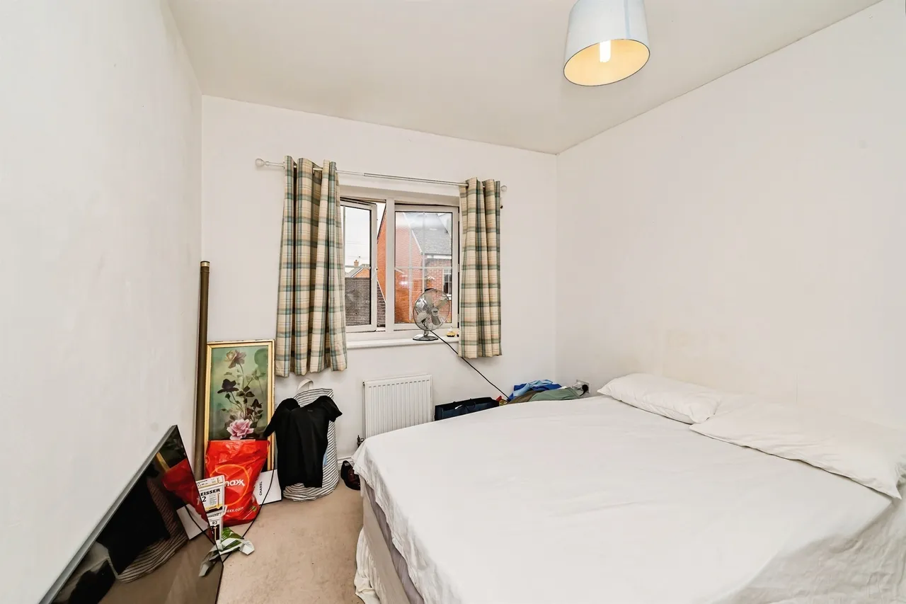 Lambert Road, AYLESBURY, photo 9