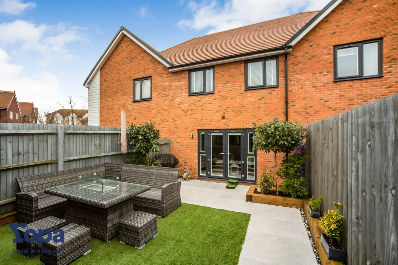 Smedley Road, Faversham, ME13, photo 19