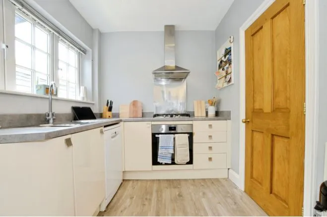 Watling Street, Radlett, WD7, photo 6