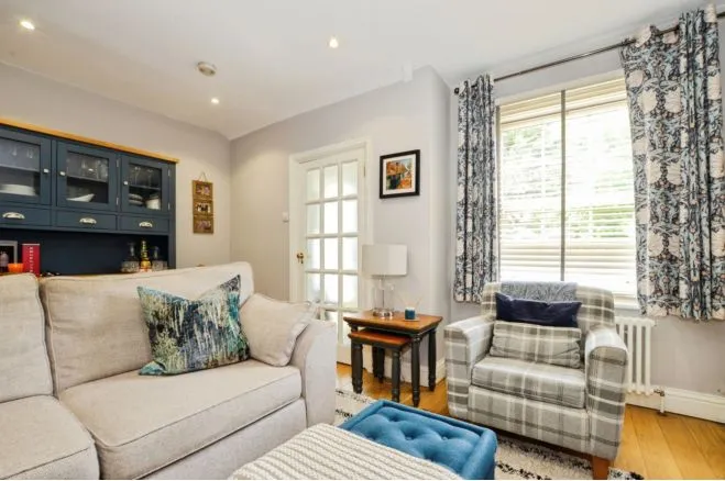 Watling Street, Radlett, WD7, photo 3