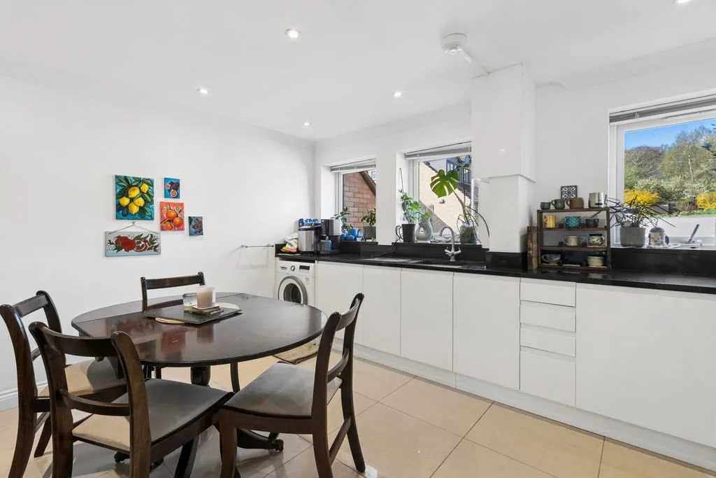 Kingsley Drive, Marlow Bottom SL7 3QR, photo 3