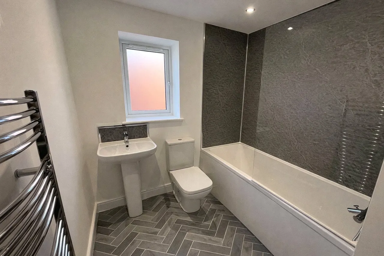 Monument View, Emperors Way, Hucknall, Nottingham, NG15, photo 4