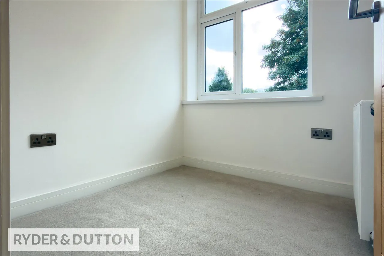 Walker Road, Chadderton, OL9, photo 16