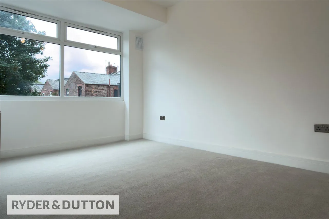 Walker Road, Chadderton, OL9, photo 14